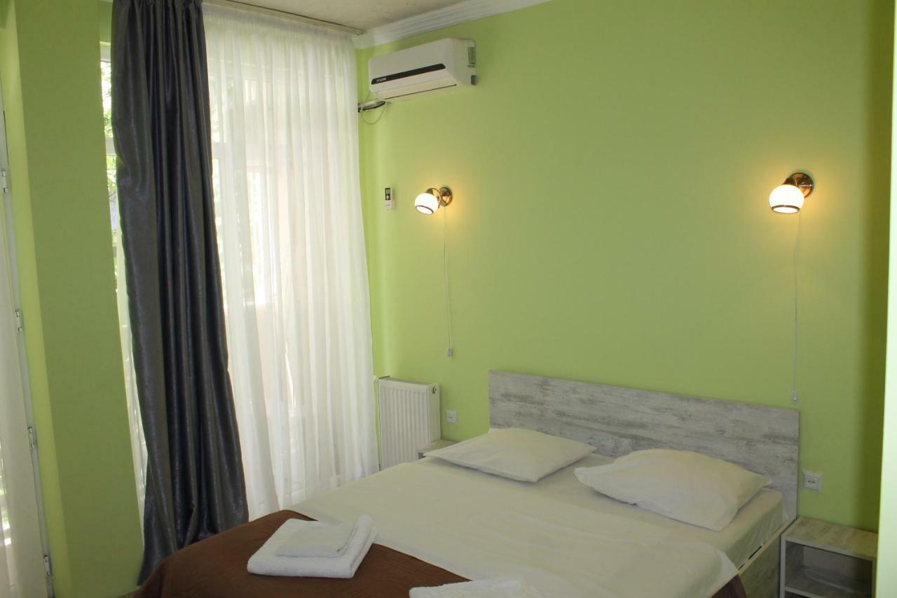 Hotel Lim Batumi Exterior photo